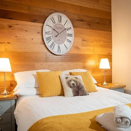 度假居 Woodland - Private Courtyard - Pet Friendly Retreat In The Heart Of *