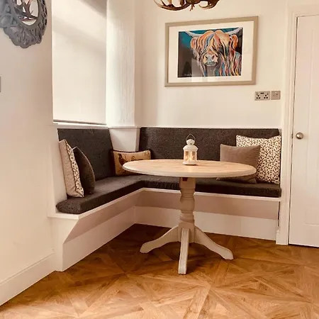 Сasa de vacaciones Woodland - Private Courtyard - Pet Friendly Retreat In The Heart Of Windermere