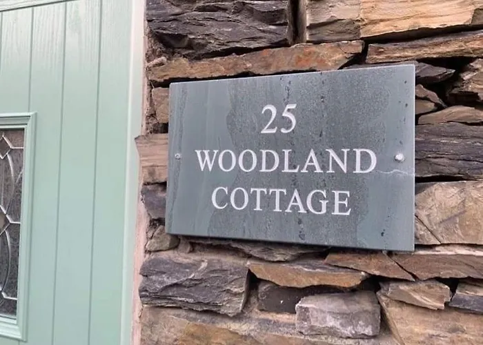 Woodland - Private Courtyard - Pet Friendly Retreat In The Heart Of
