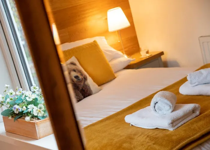 Woodland - Private Courtyard - Pet Friendly Retreat In The Heart Of ويندرمير